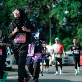 Runner Photo 3974918