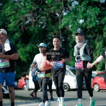 Runner Photo 3974924