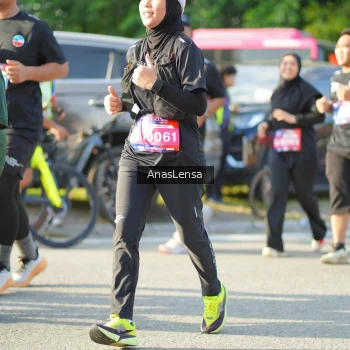 Runner Photo 3974943