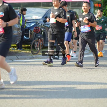 Runner Photo 3974955