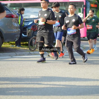 Runner Photo 3974963