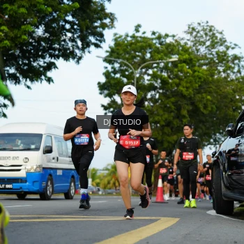 Runner Photo 3974965