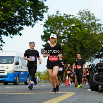 Runner Photo 3974976