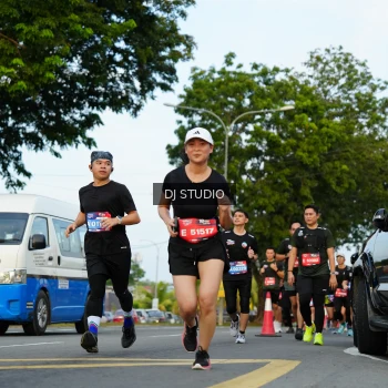 Runner Photo 3974996