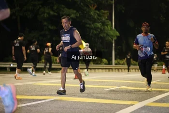 Runner Photo 3975014