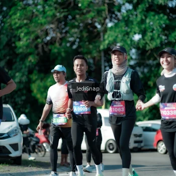 Runner Photo 3975017