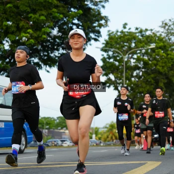 Runner Photo 3975025