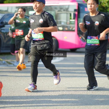 Runner Photo 3975035
