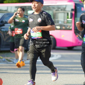 Runner Photo 3975042