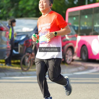 Runner Photo 3975057