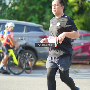 Runner Photo 3975068