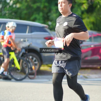 Runner Photo 3975069