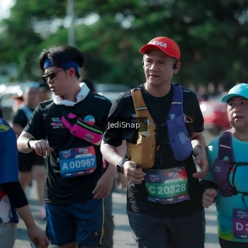 Runner Photo 3975074