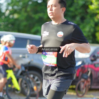 Runner Photo 3975077