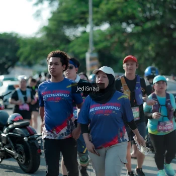 Runner Photo 3975078