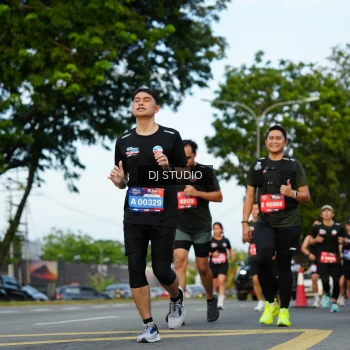 Runner Photo 3975094