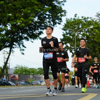 Runner Photo 3975095