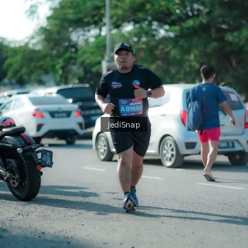 Runner Photo 3975119