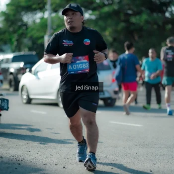 Runner Photo 3975132