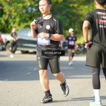 Runner Photo 3975137