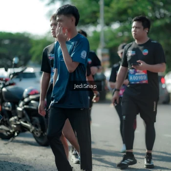 Runner Photo 3975157