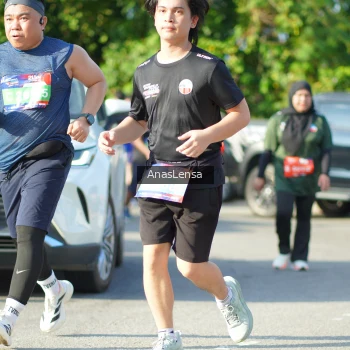 Runner Photo 3975171