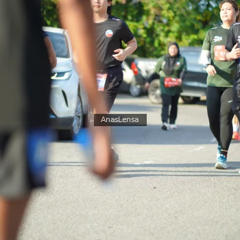 Runner Photo 3975173