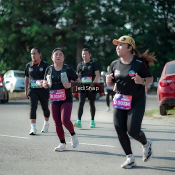 Runner Photo 3975203