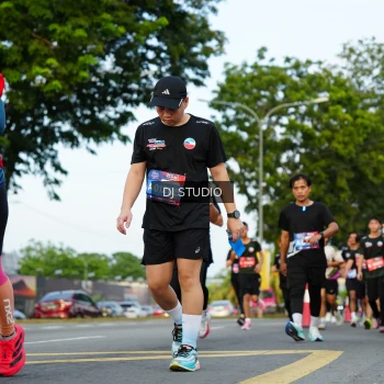 Runner Photo 3975242