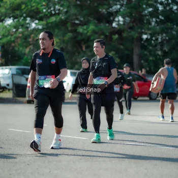 Runner Photo 3975268