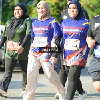 Runner Photo 3975285