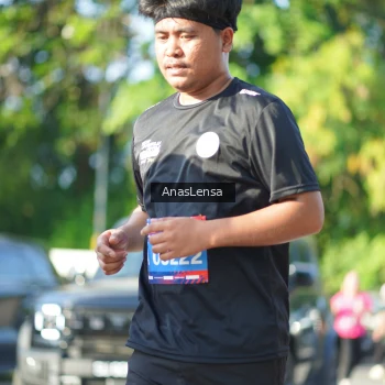 Runner Photo 3975308