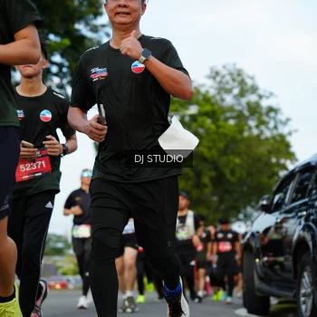 Runner Photo 3975334