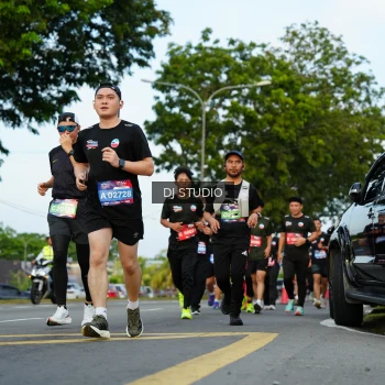 Runner Photo 3975349
