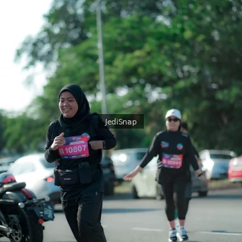 Runner Photo 3975353