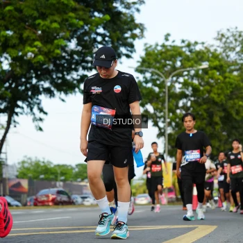 Runner Photo 3975361