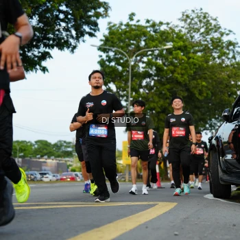 Runner Photo 3975445
