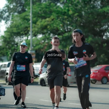 Runner Photo 3975455