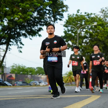 Runner Photo 3975469