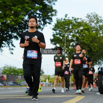 Runner Photo 3975474