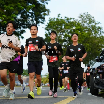 Runner Photo 3975530