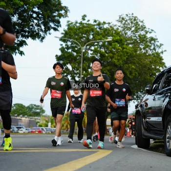 Runner Photo 3975559