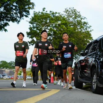 Runner Photo 3975583