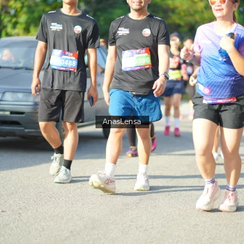 Runner Photo 3975586