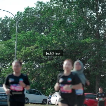Runner Photo 3975636