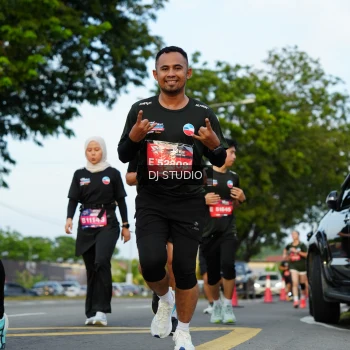 Runner Photo 3975650