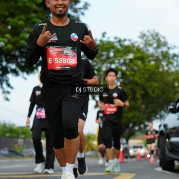 Runner Photo 3975668
