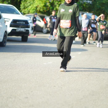 Runner Photo 3975673