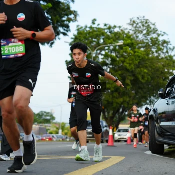 Runner Photo 3975685