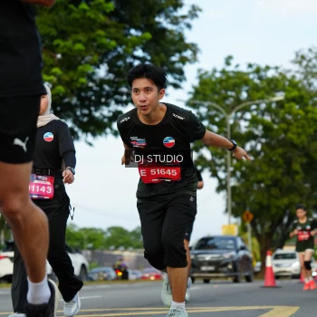 Runner Photo 3975691
